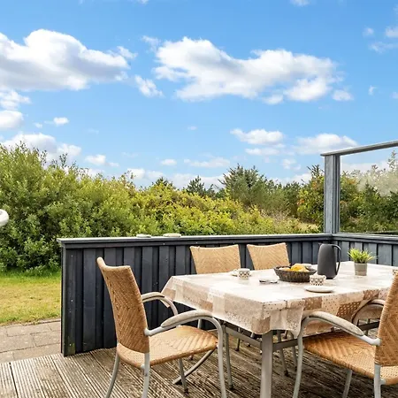 Claudine - 700m From The Sea By Interhome