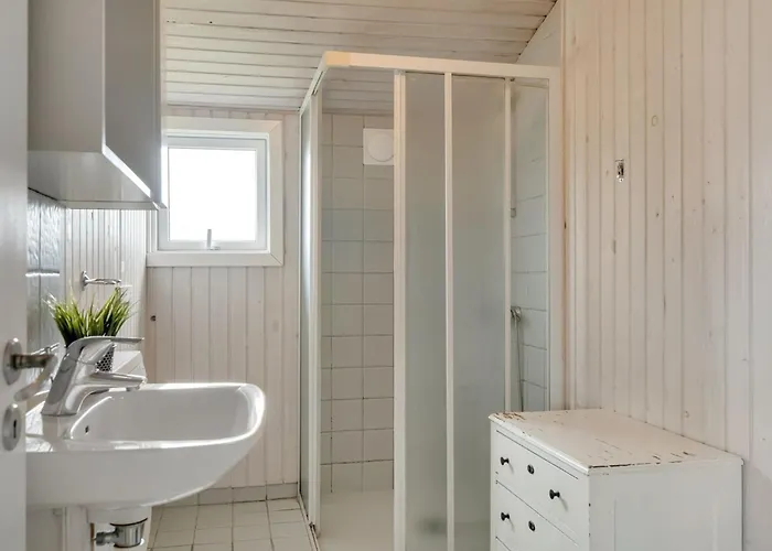 Vakantiehuis Claudine - 700m From The Sea By Interhome